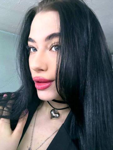 Полина Молодая Брюнетка фото 19