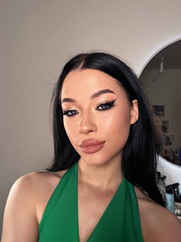 Полина Молодая Брюнетка фото 21