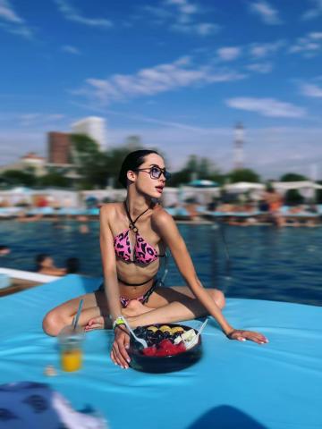 Полина Молодая Брюнетка фото 5